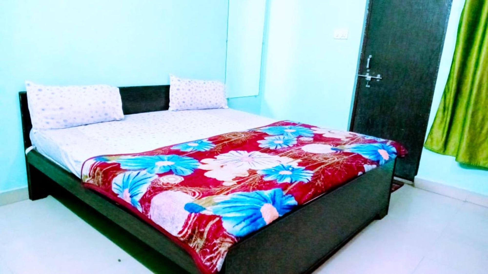 Goroomgo The Shivay Guest House Inn Varanasi Exterior photo
